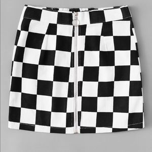 Zip Up Checkered Print Skirt